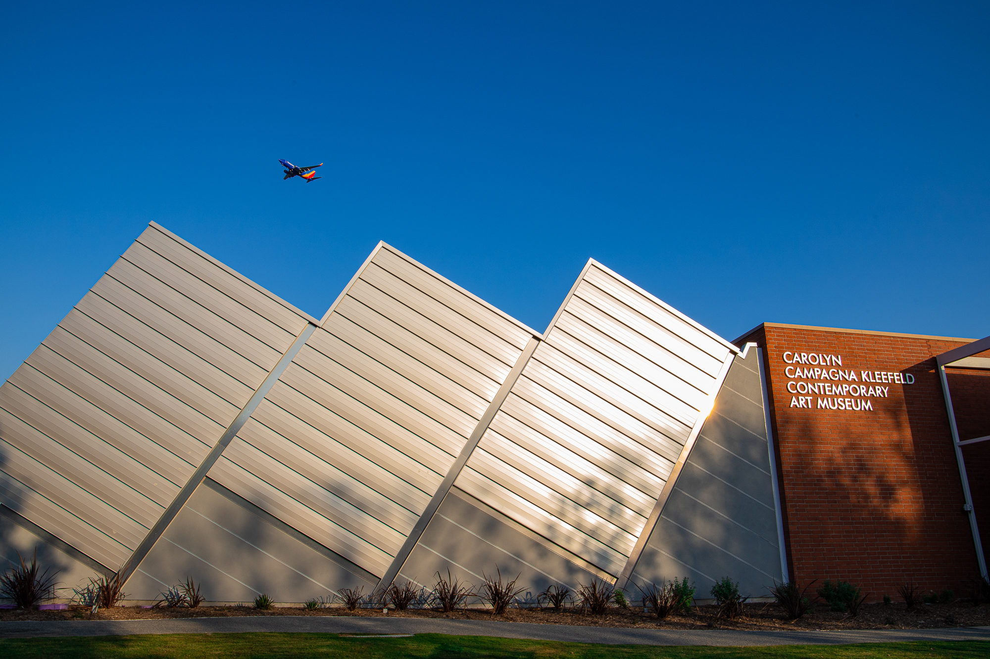 An exterior view of the Carolyn Campagna Kleefeld Contemporary Art Museum