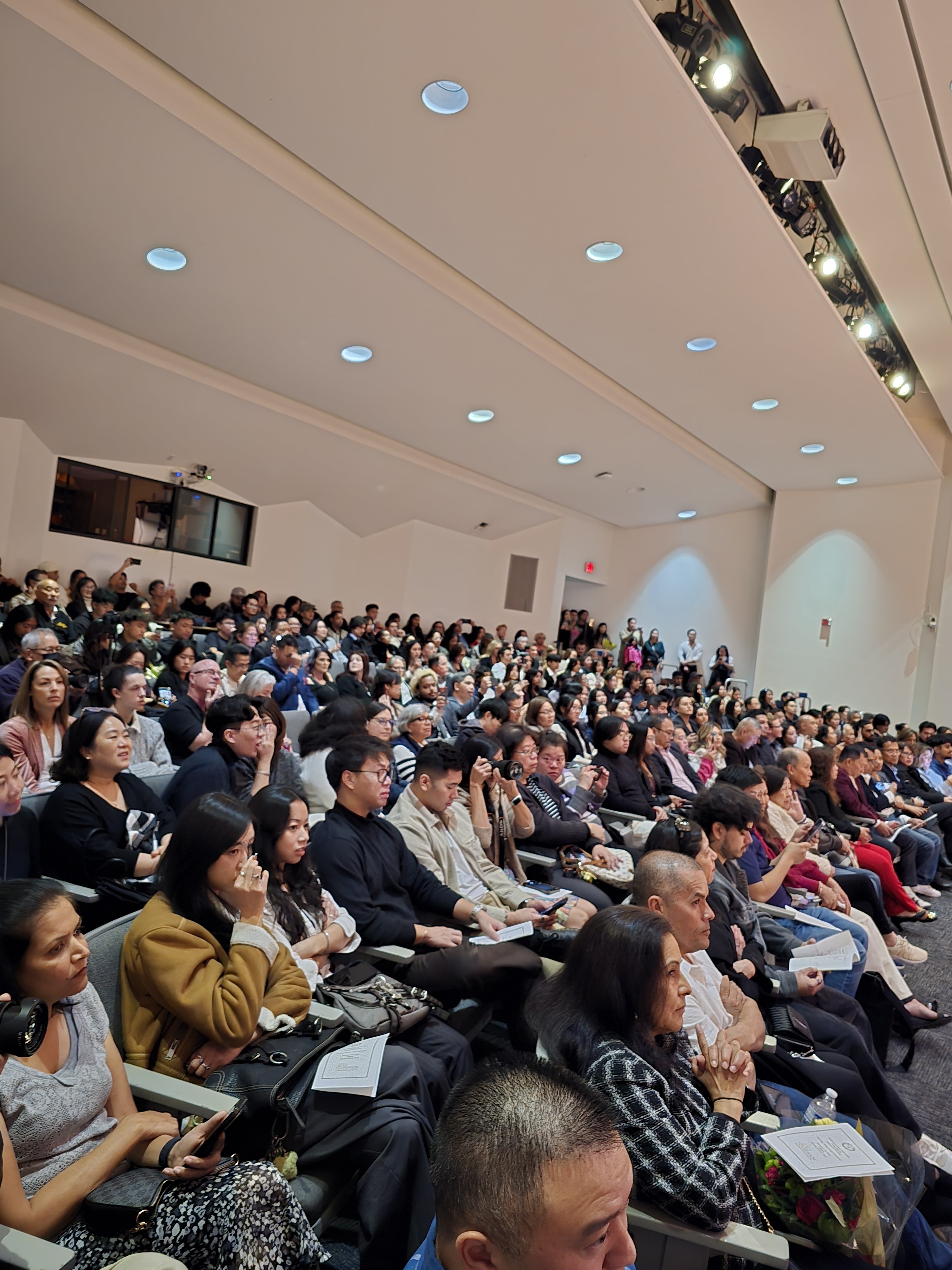 Nursing white coat ceremony crowd