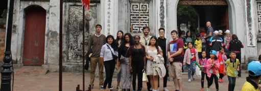Students on IB TRIP Singapore and Vietnam