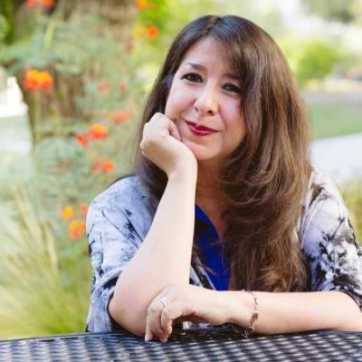 Catherine Ward headshot