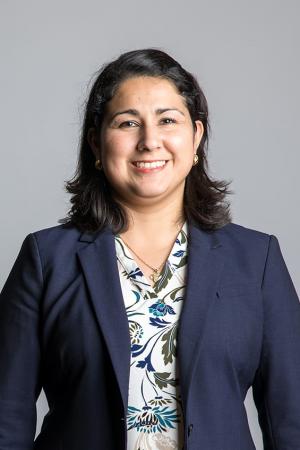 Perla Ayala Headshot